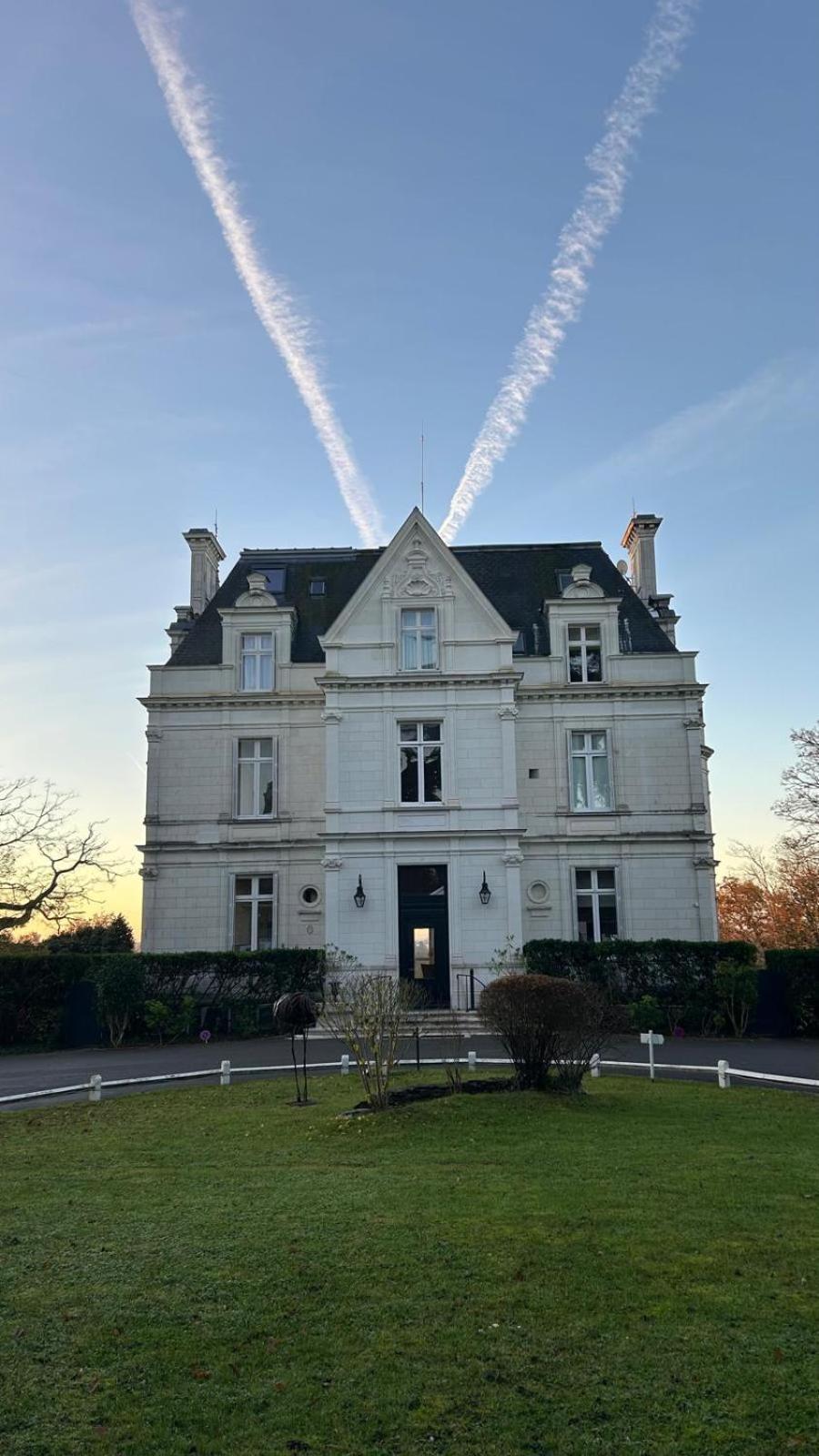 Domaine De La Tortiniere Hotel Veigne Luaran gambar